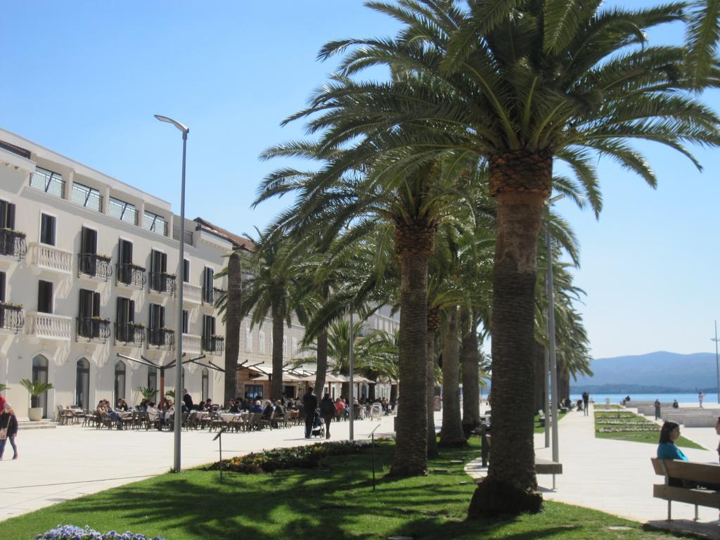 Apartments City Center Tivat Exterior photo