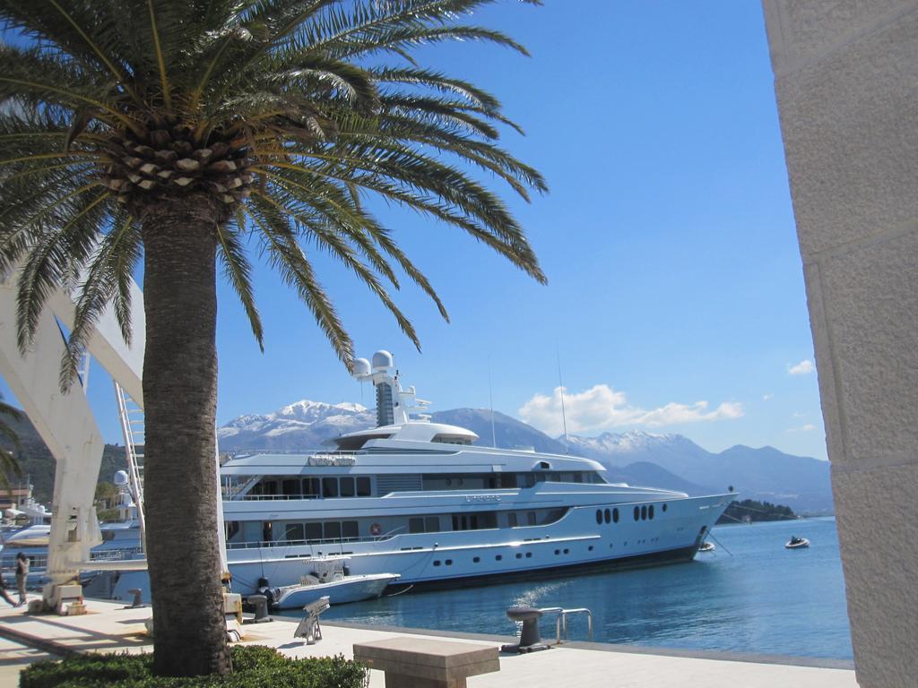 Apartments City Center Tivat Exterior photo