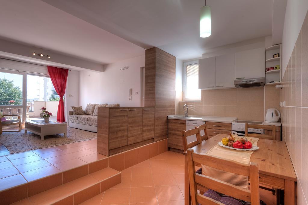 Apartments City Center Tivat Exterior photo