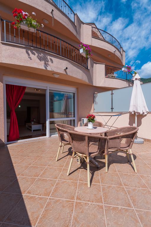 Apartments City Center Tivat Exterior photo